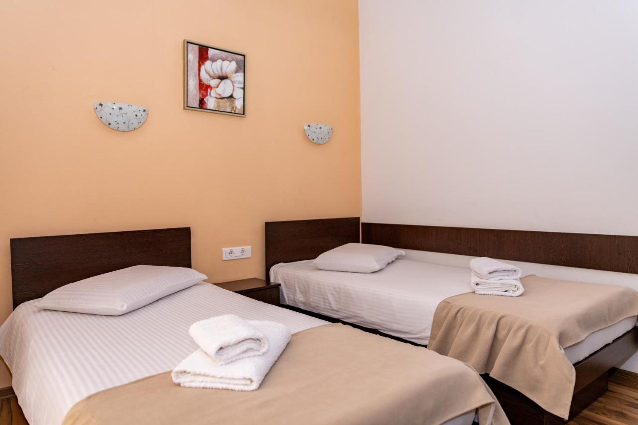 Pensiunea Zbor Cluj-Napoca Luaran gambar