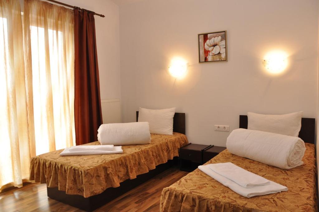 Pensiunea Zbor Cluj-Napoca Luaran gambar