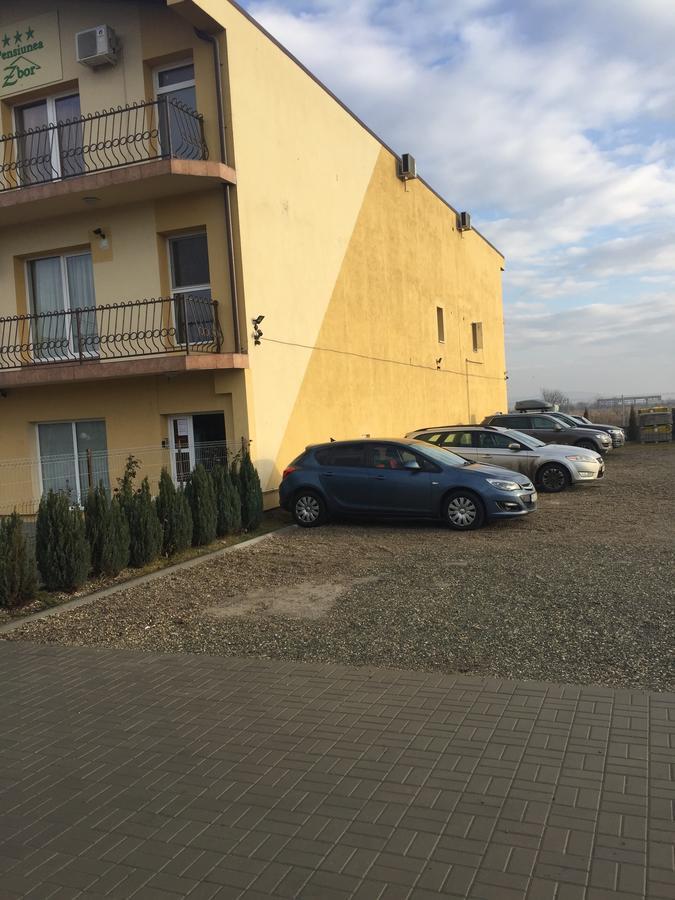 Pensiunea Zbor Cluj-Napoca Luaran gambar