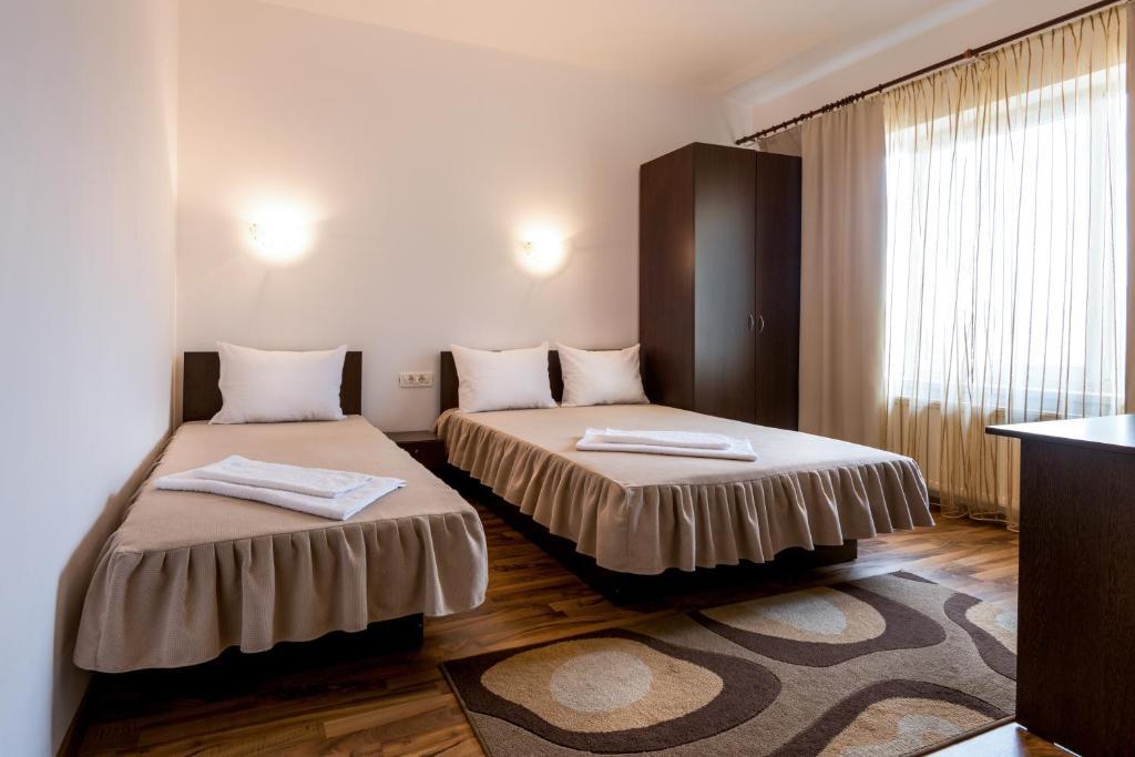 Pensiunea Zbor Cluj-Napoca Bilik gambar